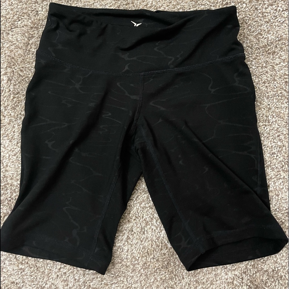 old navy biker shorts size small